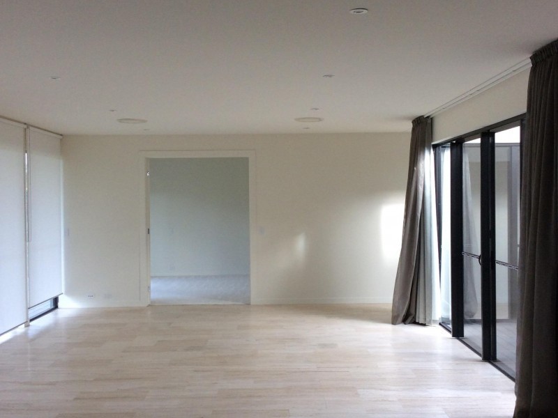 13 The Boulevard, Benowa QLD 4217