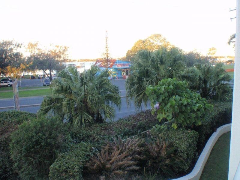 106 Marine Parade, Southport QLD 4215