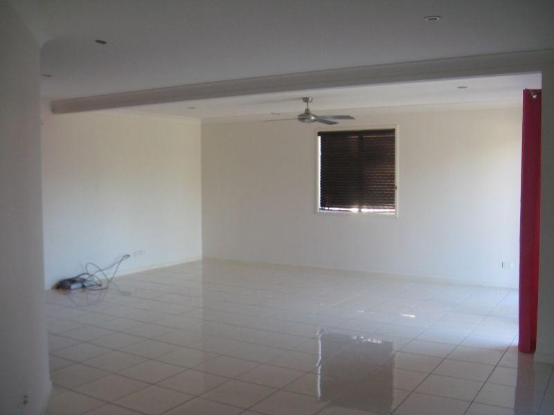 36 Crestbrook Drive, Morayfield QLD 4506