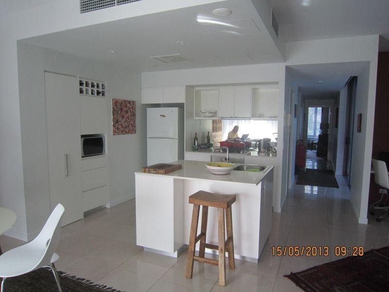 Unit 2002/438 Marine Parade, Biggera Waters QLD 4216