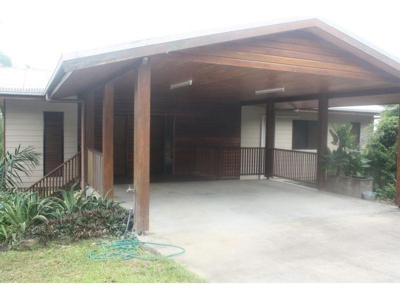 8 South Molle Bvld, Cannonvale QLD 4802