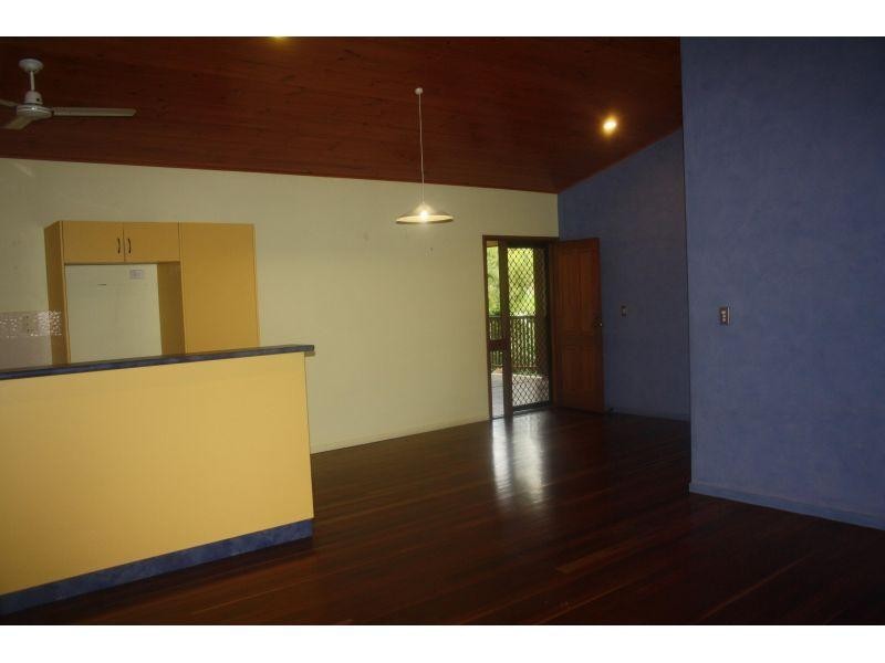 8 South Molle Bvld, Cannonvale QLD 4802