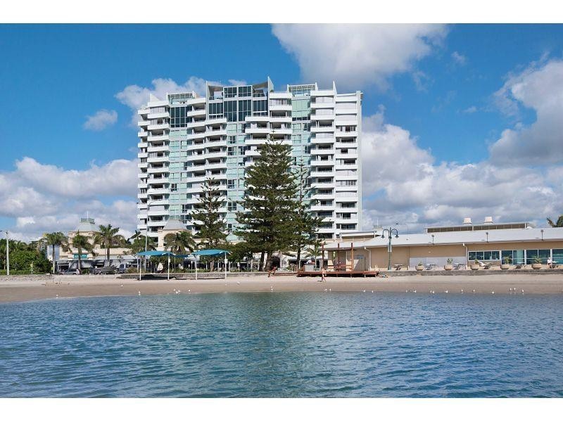 360 Marine Parade, Labrador QLD 4215
