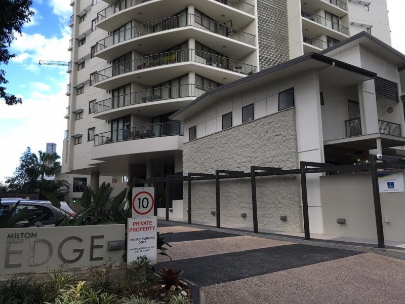1067/18 Manning Street, Milton QLD 4064