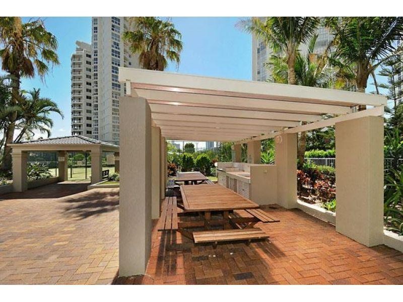 10/1-9 Hughes Avenue, Main Beach QLD 4217