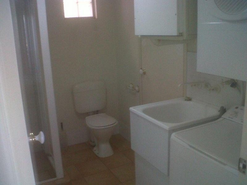 28/10-14 Purli Street, Chevron Island QLD 4217