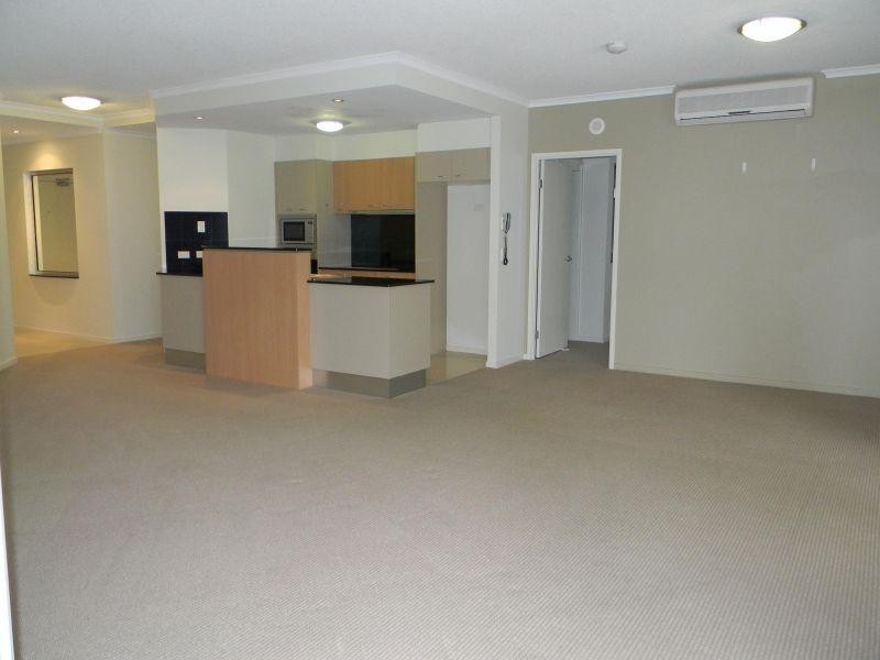 21 Cypress Avenue, Surfers Paradise QLD 4217