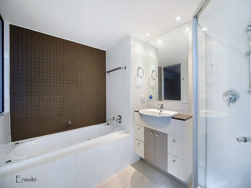 21 Cypress Avenue, Surfers Paradise QLD 4217