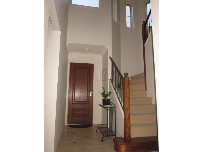 11/99-101 Heeb Street, Benowa QLD 4217