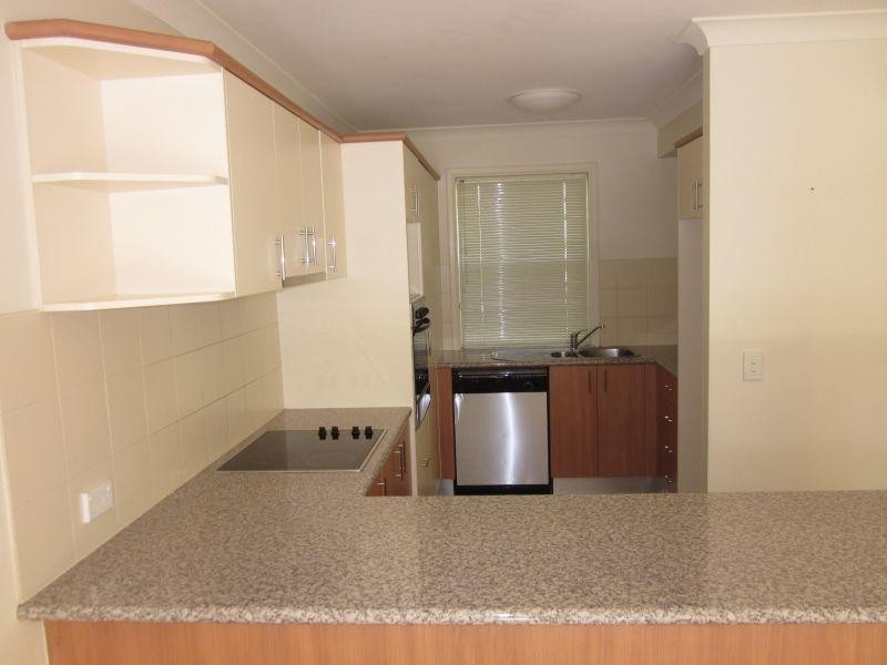 11/99-101 Heeb Street, Benowa QLD 4217