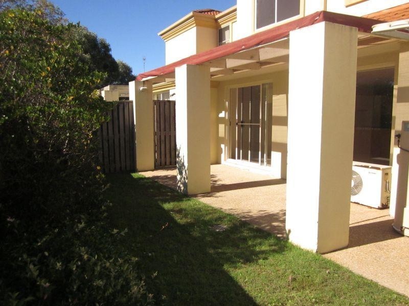11/99-101 Heeb Street, Benowa QLD 4217