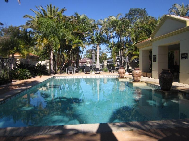 11/99-101 Heeb Street, Benowa QLD 4217