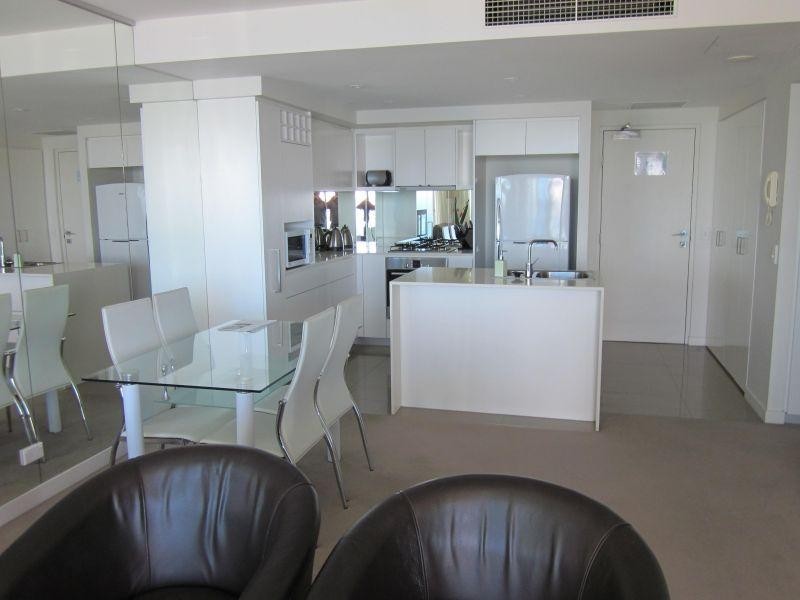 Unit 1304/438 Marine Parade, Biggera Waters QLD 4216