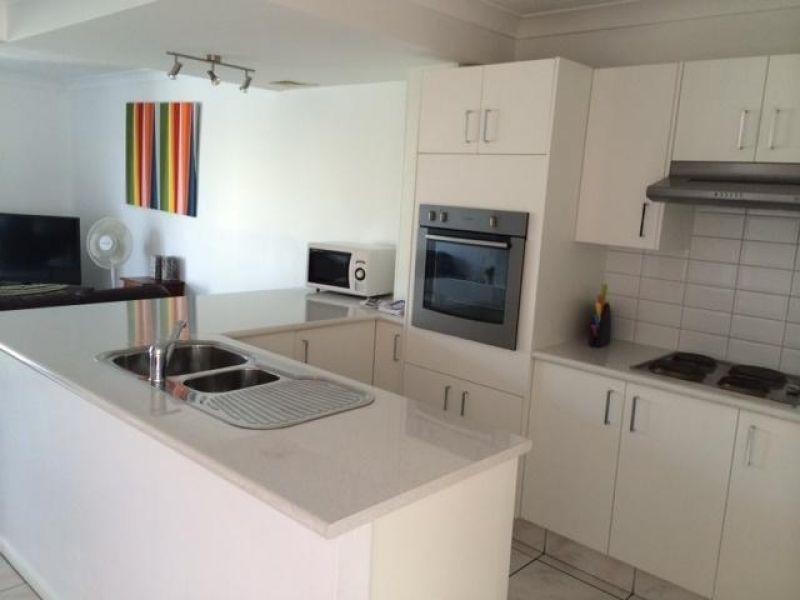 2 Coolgardie Street, Elanora QLD 4221