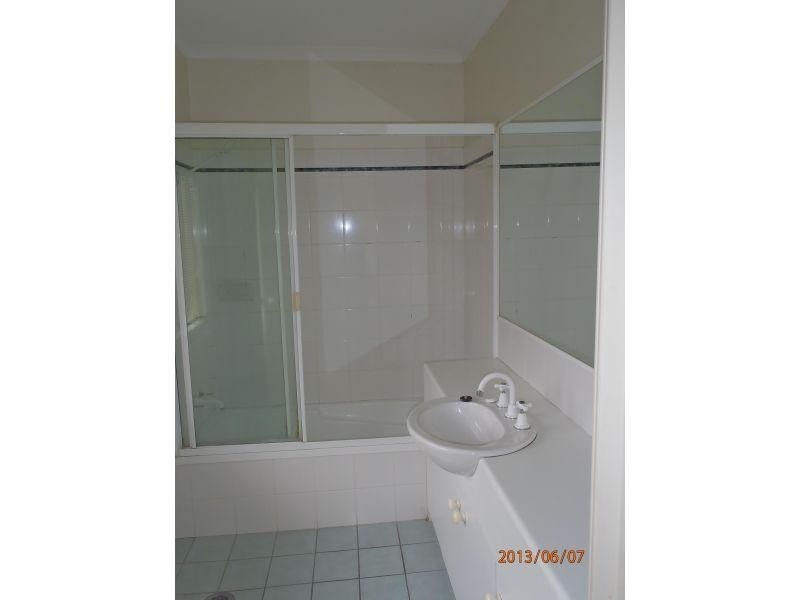 5-15 McGregor Street, Mooroobool QLD 4870