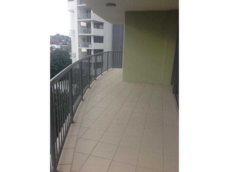 1045/18 Manning Street, Milton QLD 4064