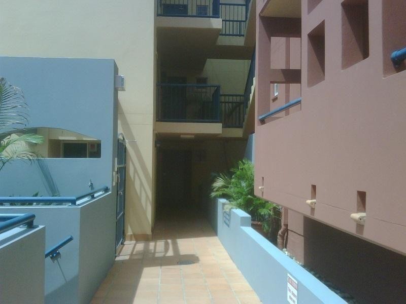 20/10-14 Purli Street, Chevron Island QLD 4217