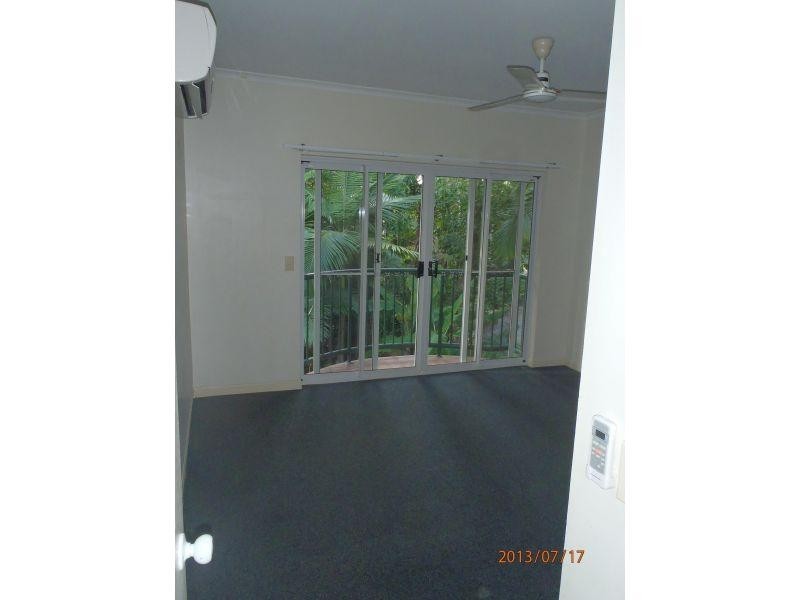 Unit 27/5-15 McGregor Street, Mooroobool QLD 4870