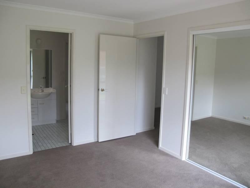 Unit 2/18 Denver Road, Carseldine QLD 4034