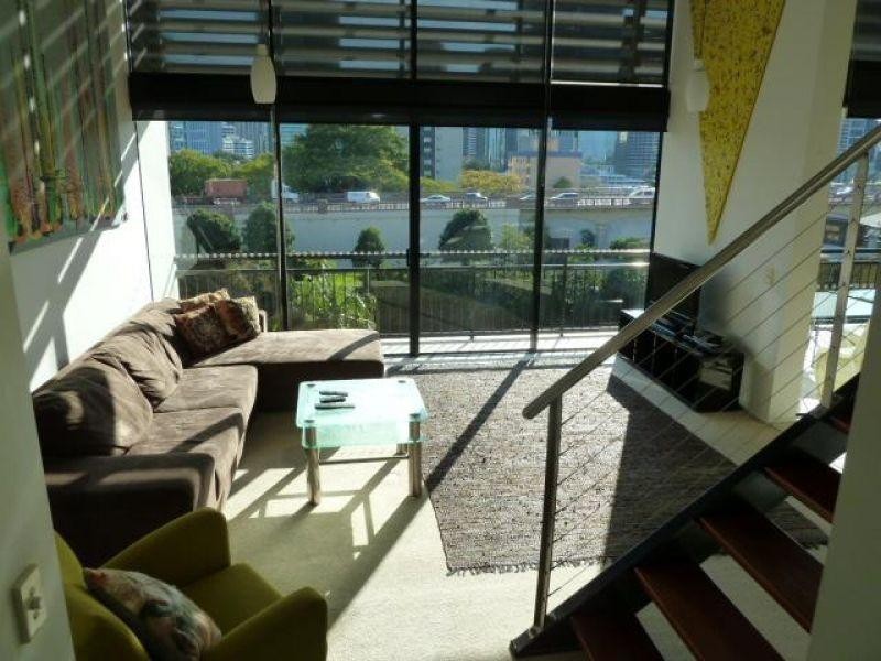 15 Goodwin Street, Kangaroo Point QLD 4169