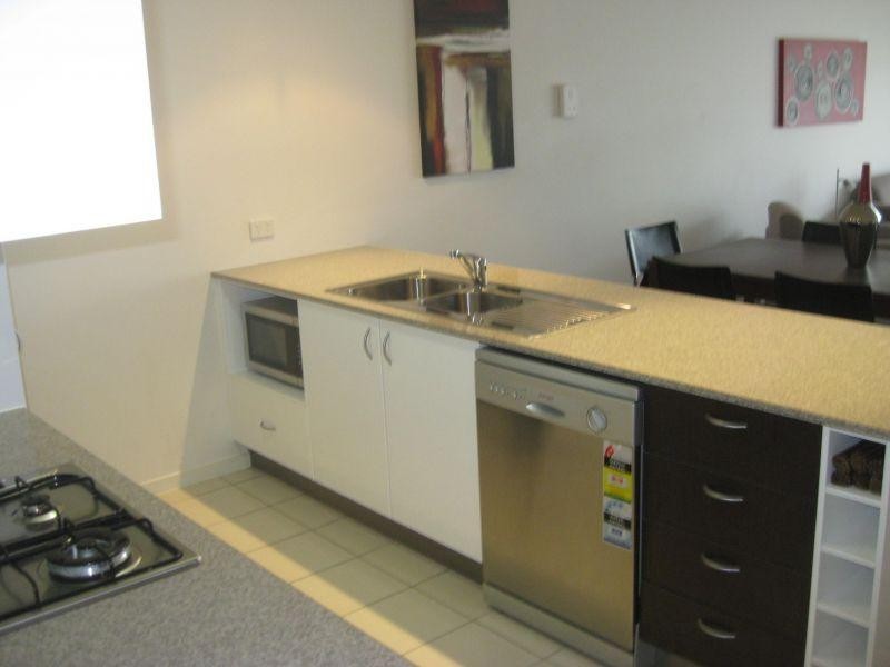 22/24 Allwood Street, Indooroopilly QLD 4068