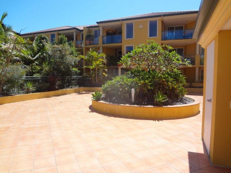 Johnson St/12 Lloyd Street, Southport QLD 4215