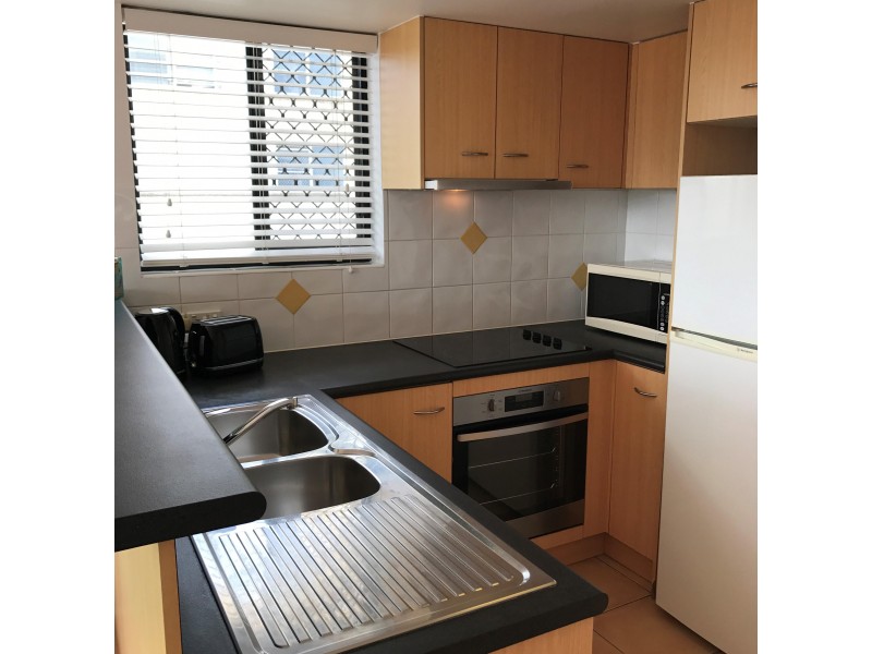 12 Paradise Island, Surfers Paradise QLD 4217