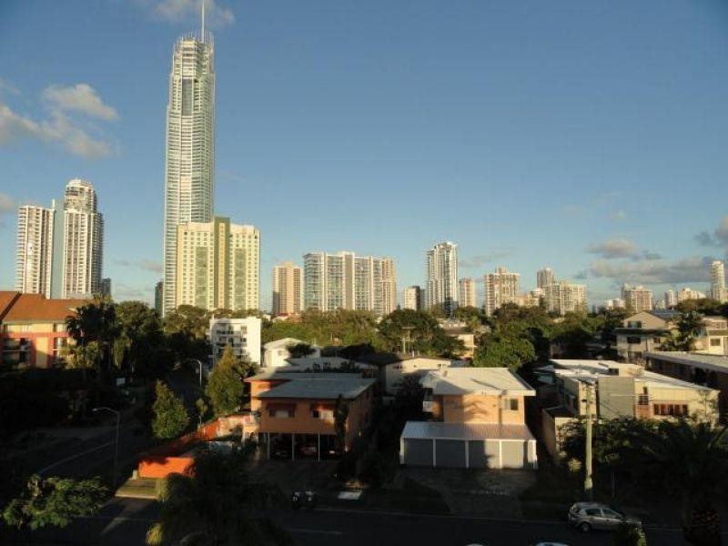 12 Paradise Island, Surfers Paradise QLD 4217