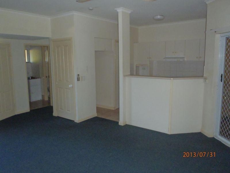 5-15 McGregor Street, Mooroobool QLD 4870