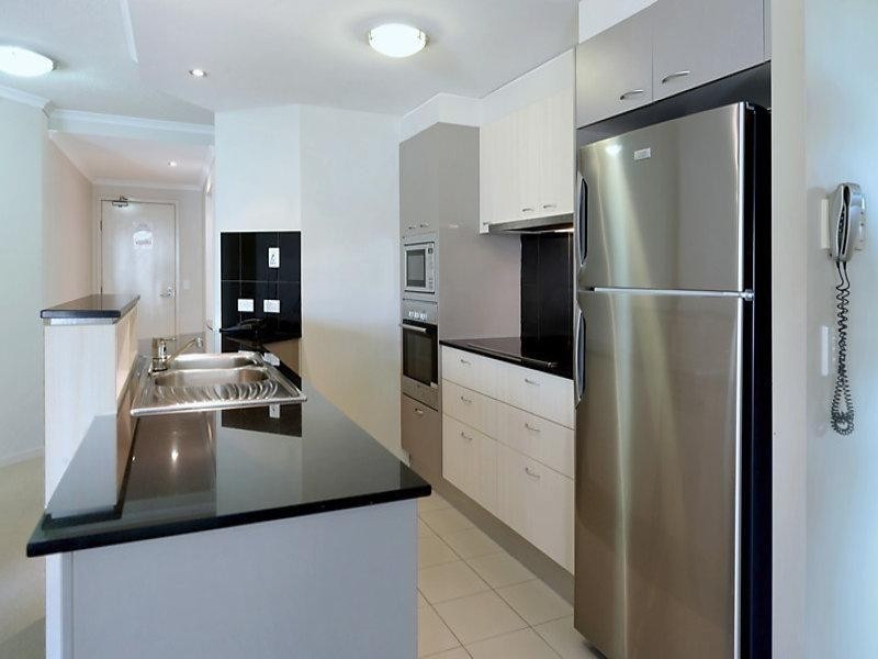 21 Cypress Avenue, Surfers Paradise QLD 4217