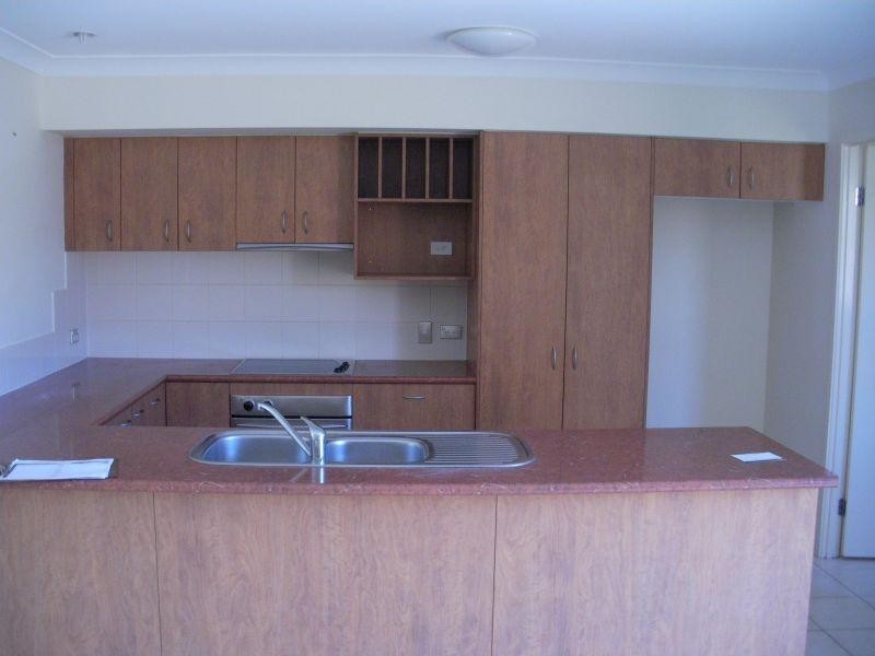92/302 Christine Avenue, Varsity Lakes QLD 4227