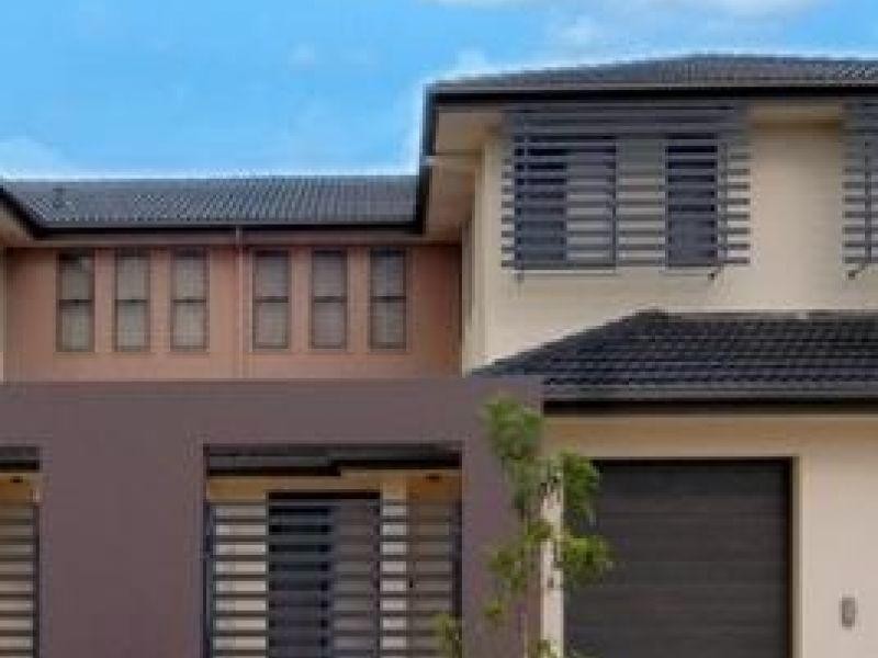 C2/2 Catalina Way, Upper Coomera QLD 4209