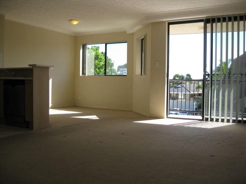 16 Markeri Street, Mermaid Beach QLD 4218