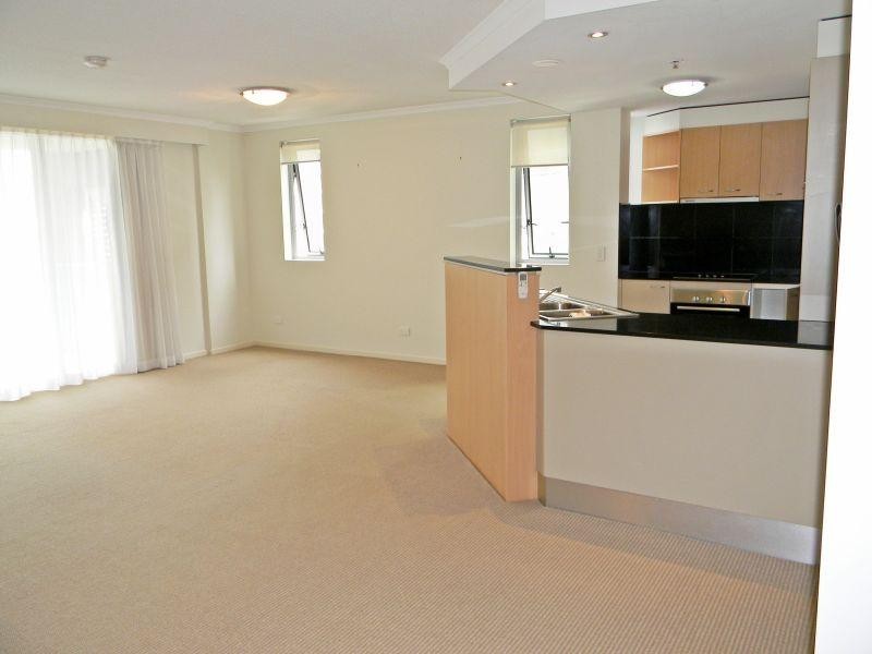 21 Cypress Avenue, Surfers Paradise QLD 4217