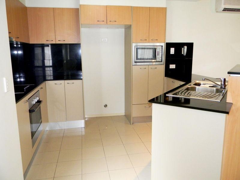 21 Cypress Avenue, Surfers Paradise QLD 4217