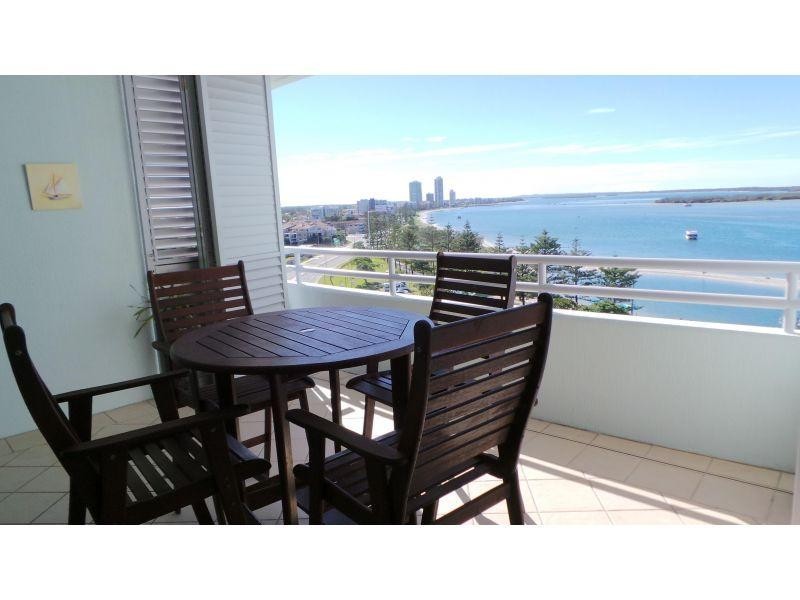 1109/360 Marine Parade, Labrador QLD 4215