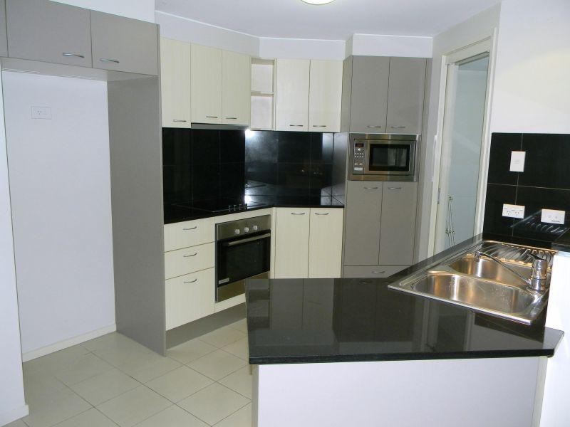 21 Cypress Avenue, Surfers Paradise QLD 4217