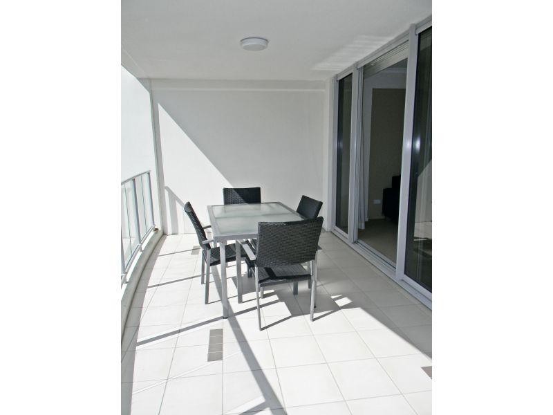 21 Cypress Avenue, Surfers Paradise QLD 4217