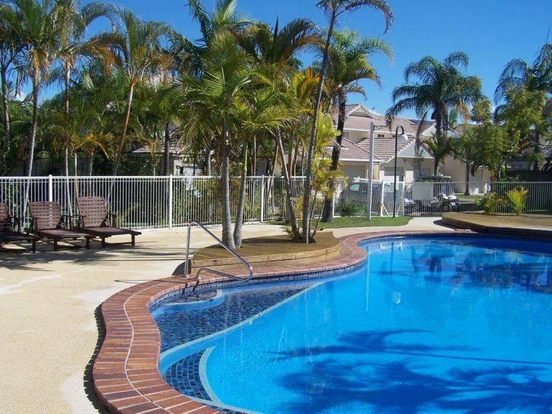 2 Coolgardie Street, Elanora QLD 4221