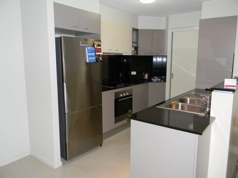 21 Cypress Avenue, Surfers Paradise QLD 4217