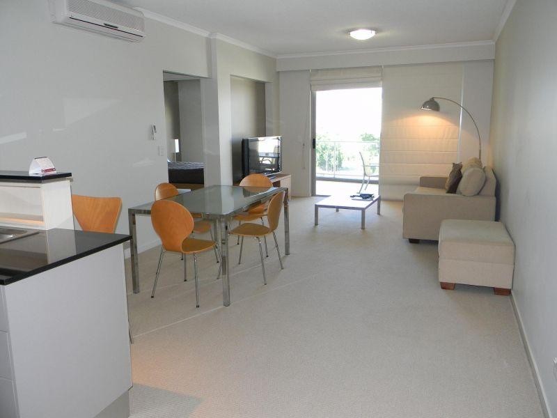 21 Cypress Avenue, Surfers Paradise QLD 4217