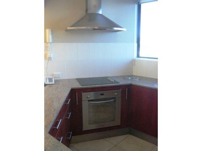 9 Bayview Street, Runaway Bay QLD 4216