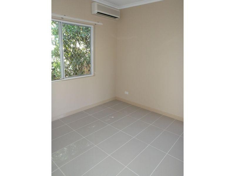 5-15 McGregor Street, Mooroobool QLD 4870