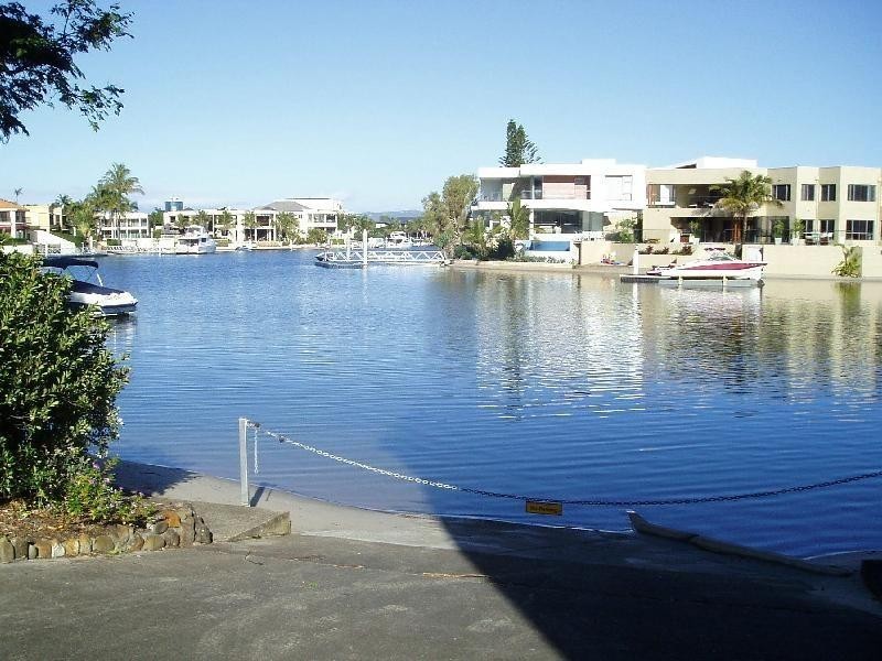 22 Commodore Drive, Paradise Waters QLD 4217