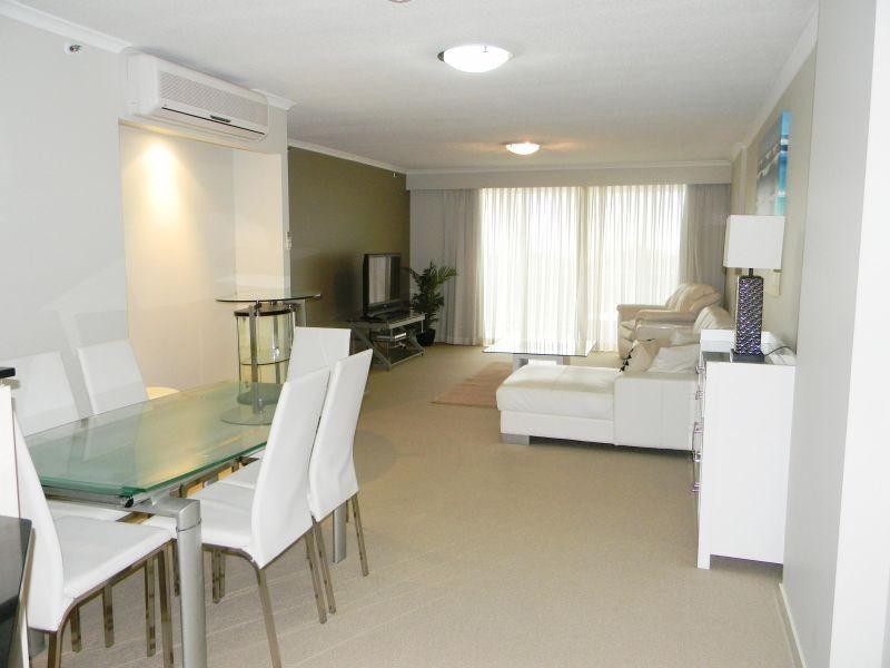 21 Cypress Avenue, Surfers Paradise QLD 4217