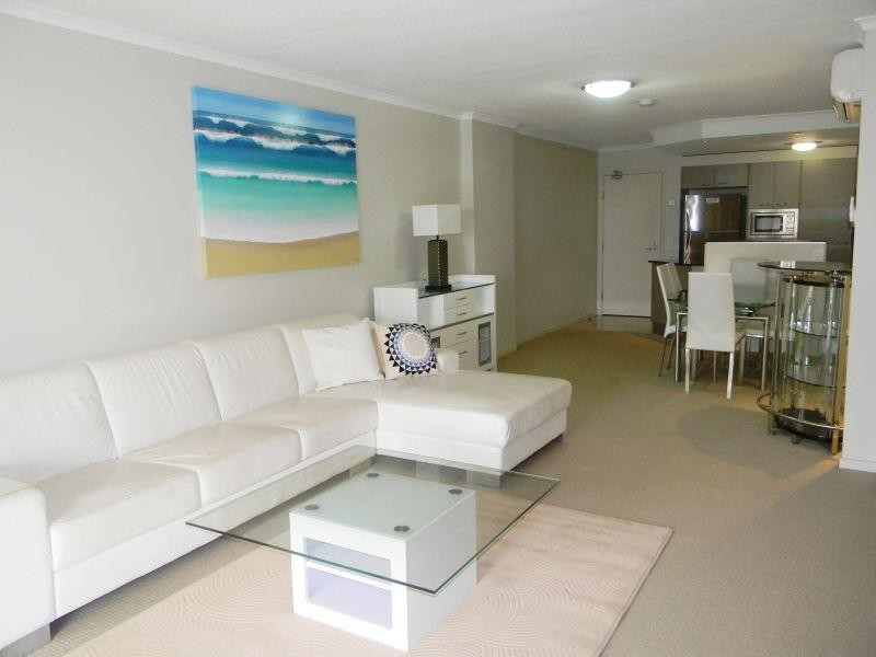 21 Cypress Avenue, Surfers Paradise QLD 4217