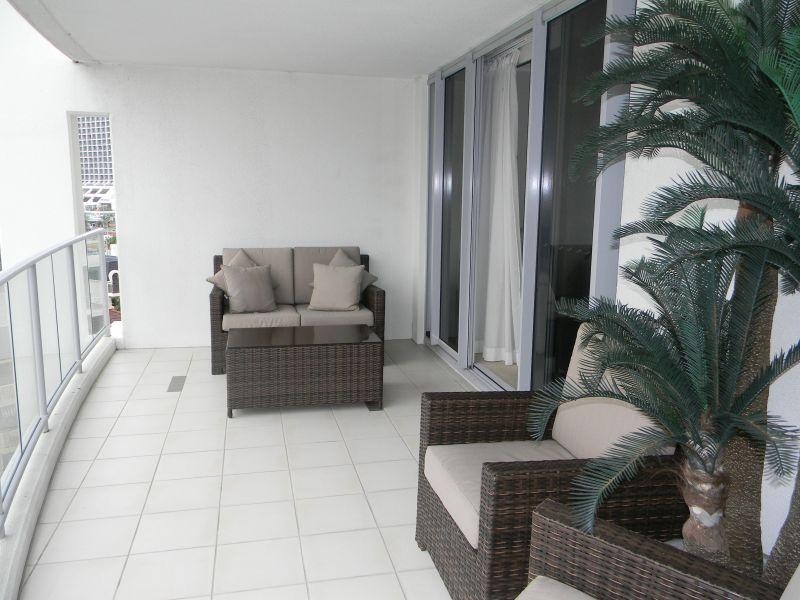 21 Cypress Avenue, Surfers Paradise QLD 4217