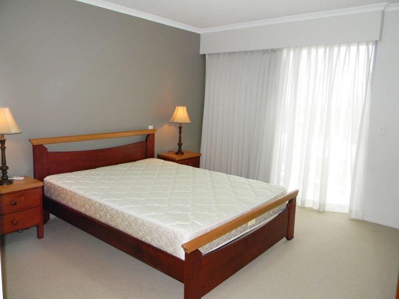 21 Cypress Avenue, Surfers Paradise QLD 4217