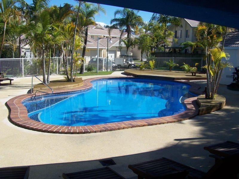 2 Coolgardie Street, Elanora QLD 4221