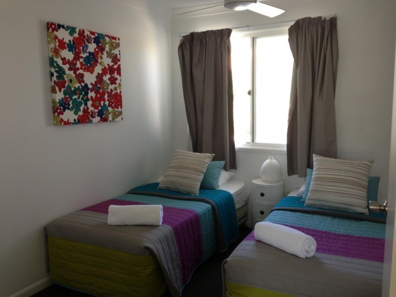 2 Coolgardie Street, Elanora QLD 4221